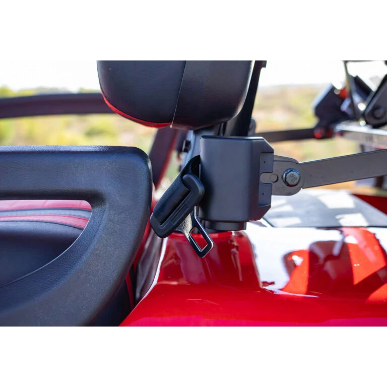 Rear armrest with seatbelt anchor on ICON i40L – safety restraint detail for rear passengers